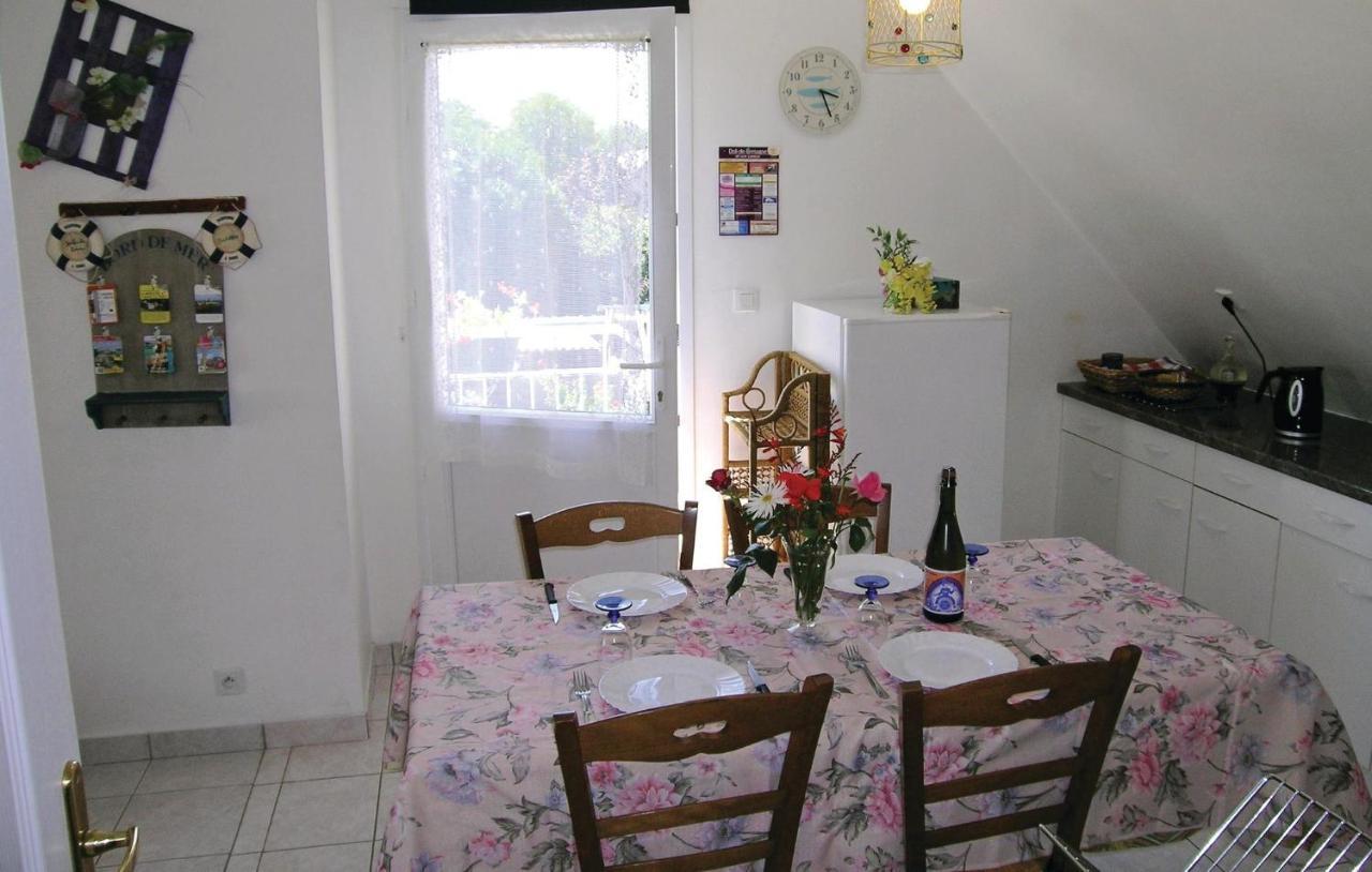 Amazing Apartment In Roz-Landrieux With Kitchen Extérieur photo